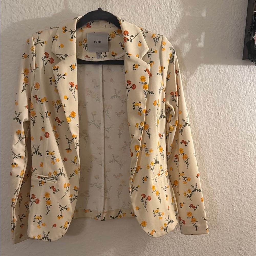 Cream and Orange Floral Blazer with Classic Cut